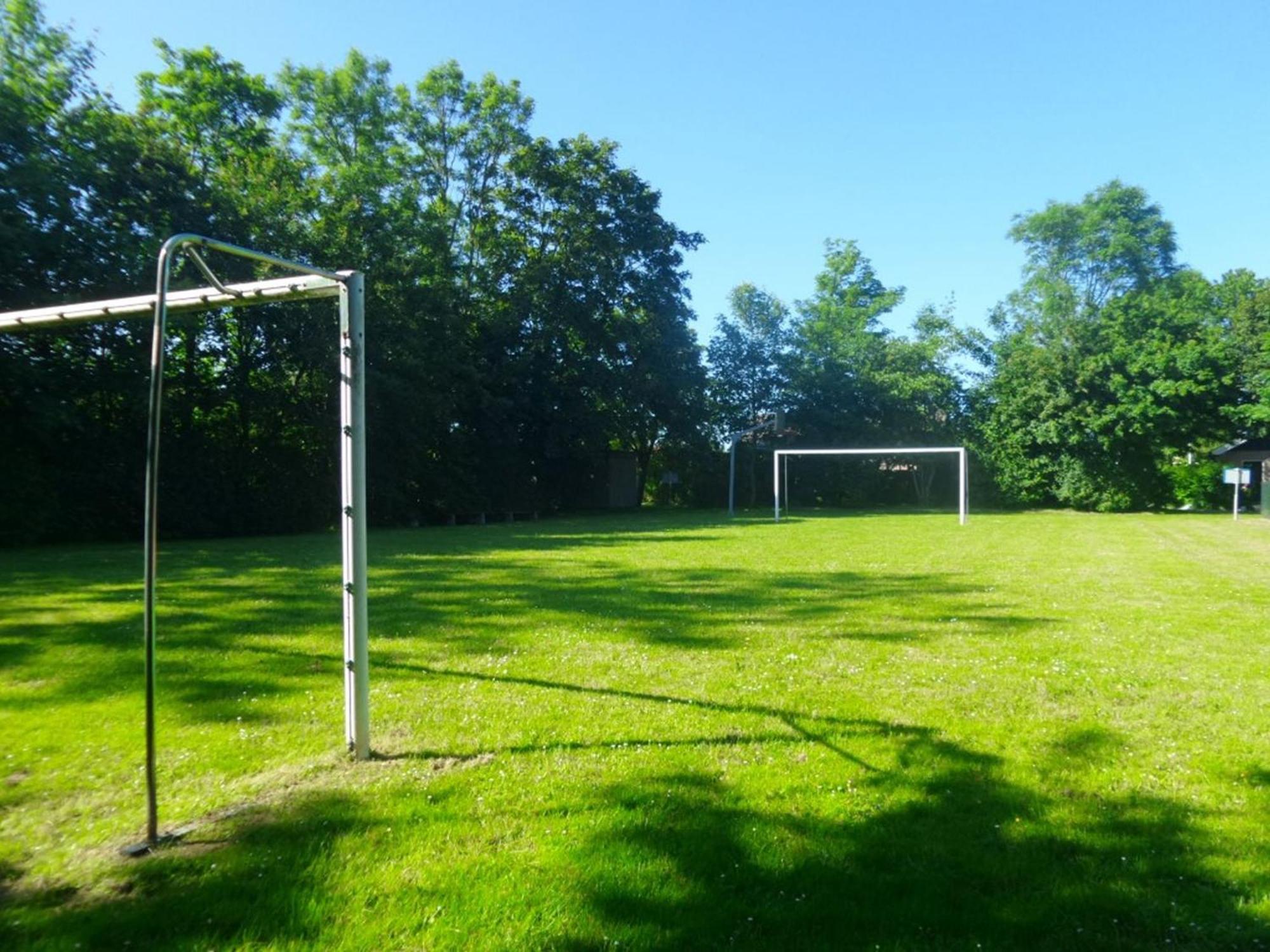 Merle 6 Pers Modern Holiday Home With Private Fenced Garden Anjum 外观 照片